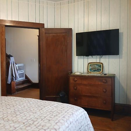Hemlock House Villa Айрънууд Екстериор снимка